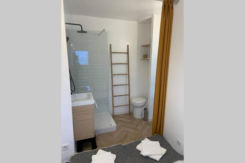 Les Bains De Mer Yourhosthelper Apartment Bandol Bagian luar foto