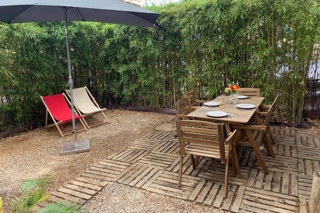 Les Bains De Mer Yourhosthelper Apartment Bandol Bagian luar foto